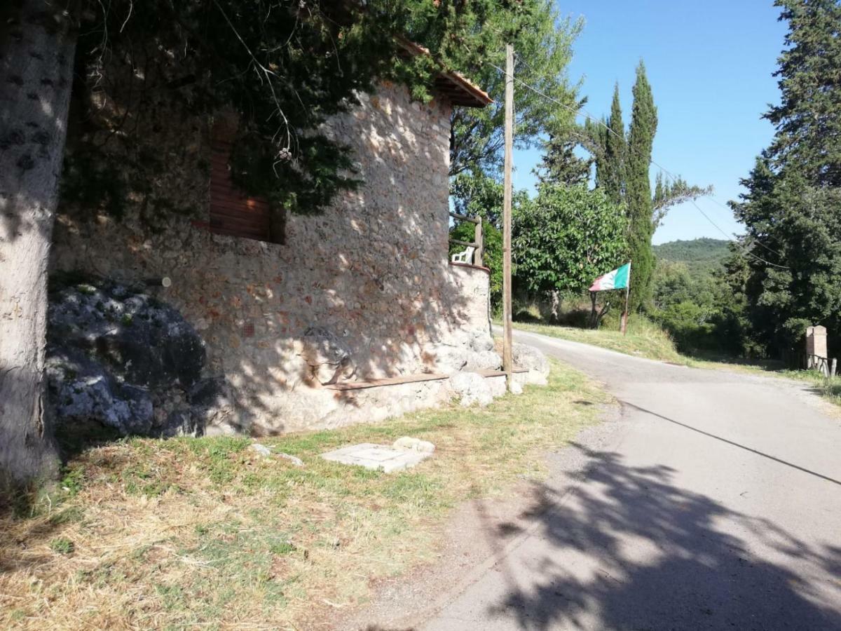 Hostal Il Fienile Nella Roccia Casole dʼElsa Exterior foto